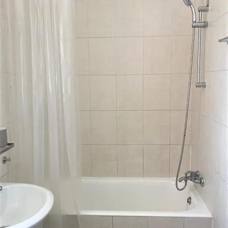 Ariadne Apartments *
