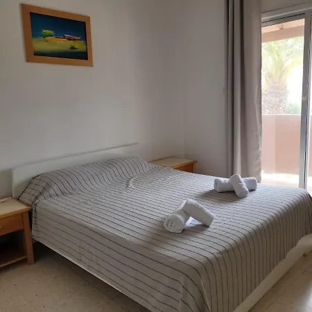 Ariadne Apartments *