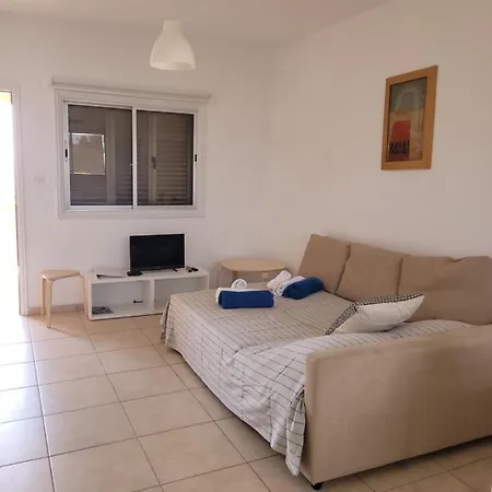 Ariadne Apartments *